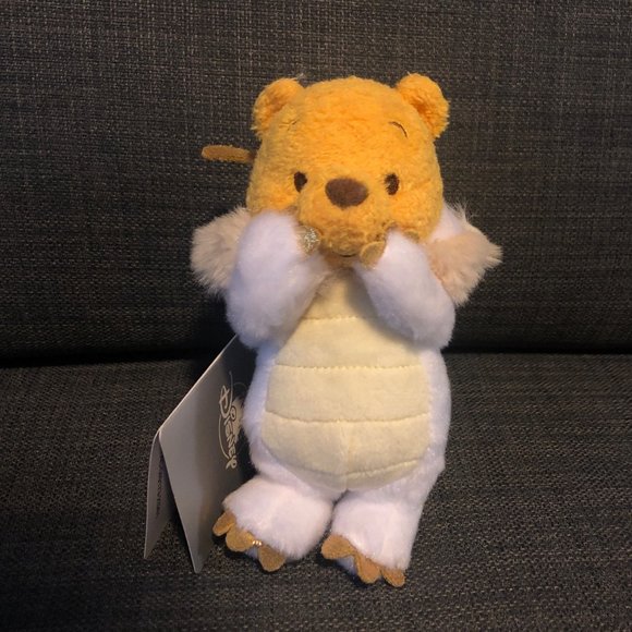 2024 Disney Store Japan Year of the Dragon Pooh Plush Keychain White US Seller - Picture 3 of 4